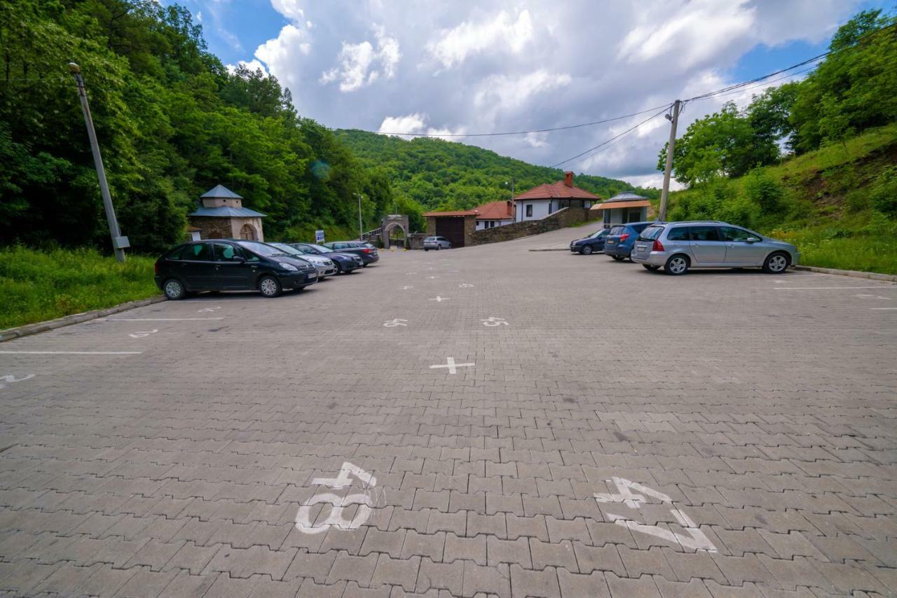 Hotel Manastir Sv. Joakim Osogovski Kriva Palanka Dış mekan fotoğraf